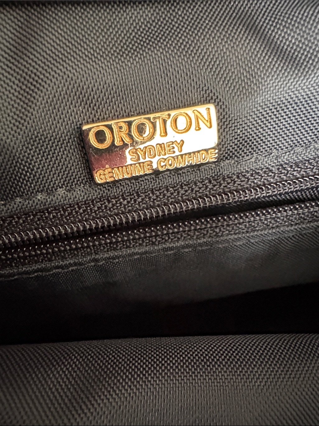 Oroton Australian Brown Cowhide Leather Crossbody. Excellent Condition — image 5 of 8